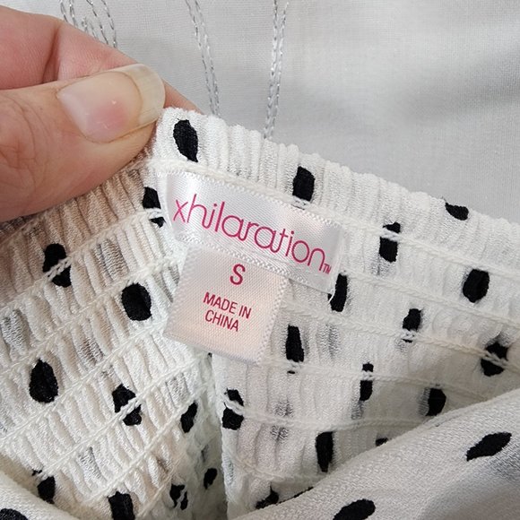 Black & White Polka Dot, Tie Top Dress with Adjustable Straps & Pockets! - Picture 11 of 12